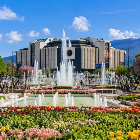 Elegant Oasis Center,ndk,vitosha Blvd Апартаменты